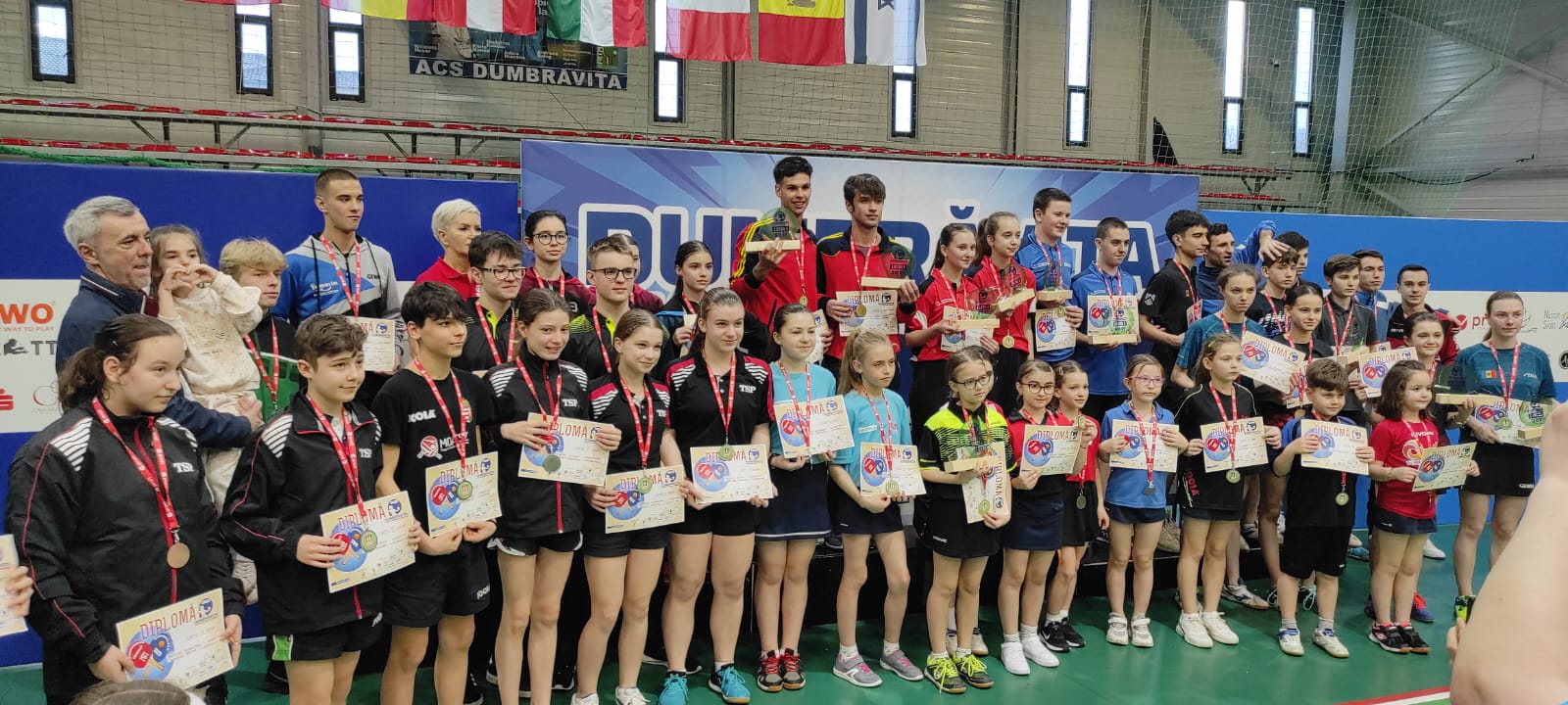 Se modifică regulamentul de premiere a elevilor și sportivilor dumbrăvițeni